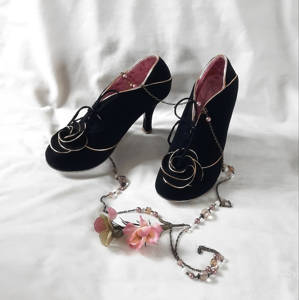 IRREGULAR CHOICE Black Gold Flower Lace-Up Heels - Picture 1 of 8
